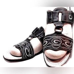 NEW Easy Street Comfort Wave Black/silver sandals